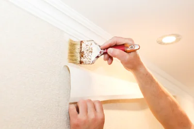 Pose de papier peint au Bélieu — revêtements muraux et toiles de verre